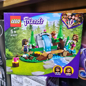 레고 프렌즈 41677 숲속의 폭포 미개봉 판매합니다.