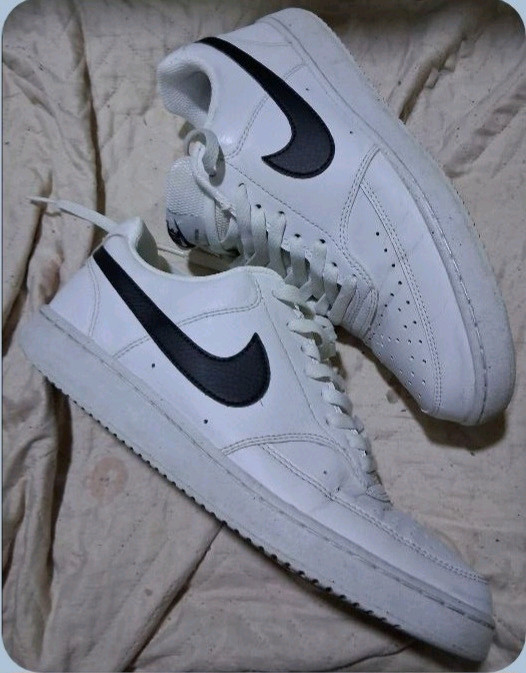 나이키 코트 비전 범고래 255(260) 택비포함--3