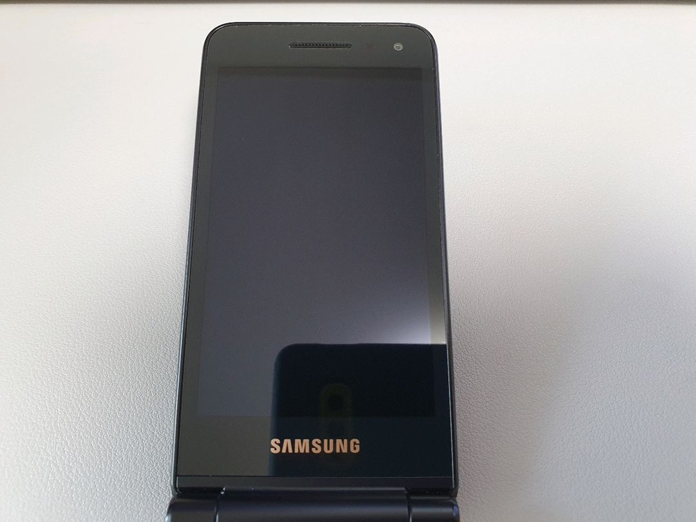 갤럭시 폴더2 / 16GB / 블랙--1