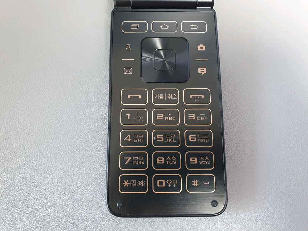 갤럭시 폴더2 / 16GB / 블랙--2