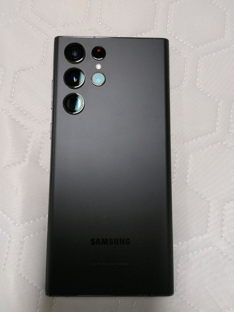 자급제 ㅡ 갤럭시 S22 울트라 512GB + 케이스2개,액정필름--2