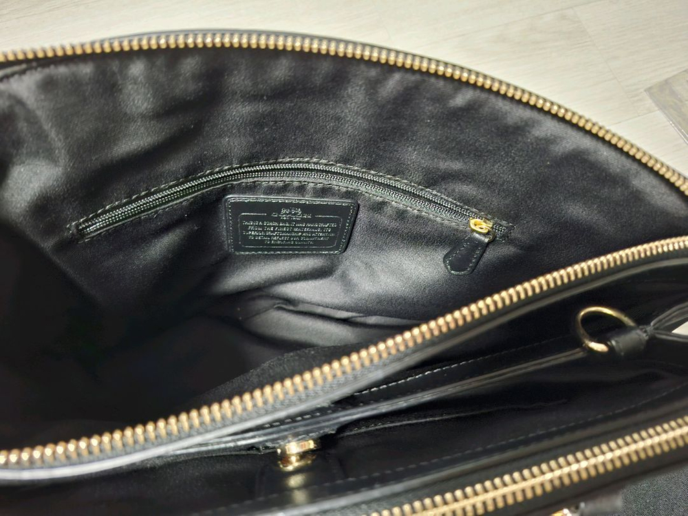 코치 토트백 크로스백 이미지