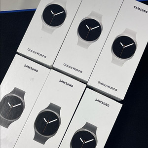 삼성 갤럭시 워치8 미개봉 새상품(실버,그라파이트 40mm)