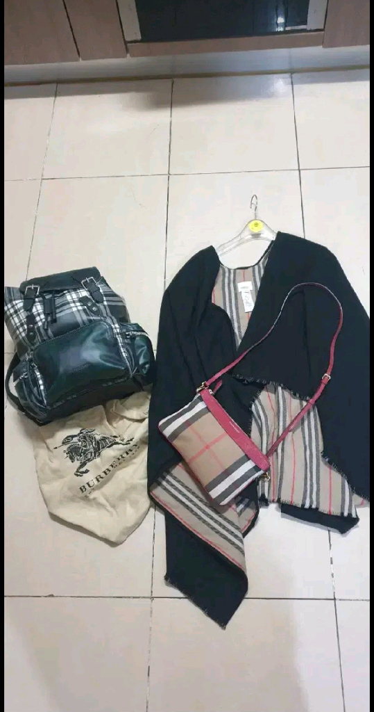 버버리 여성 다이아몬드 퀼팅 코트 66--3