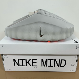 260 나이키 마인드 001 라이트 스모크 그레이 크롬 나코탭 미시착 새상품