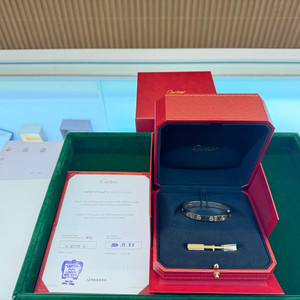 정품 까르띠에 러브팔찌 클래식 로즈골드 15호 사이즈