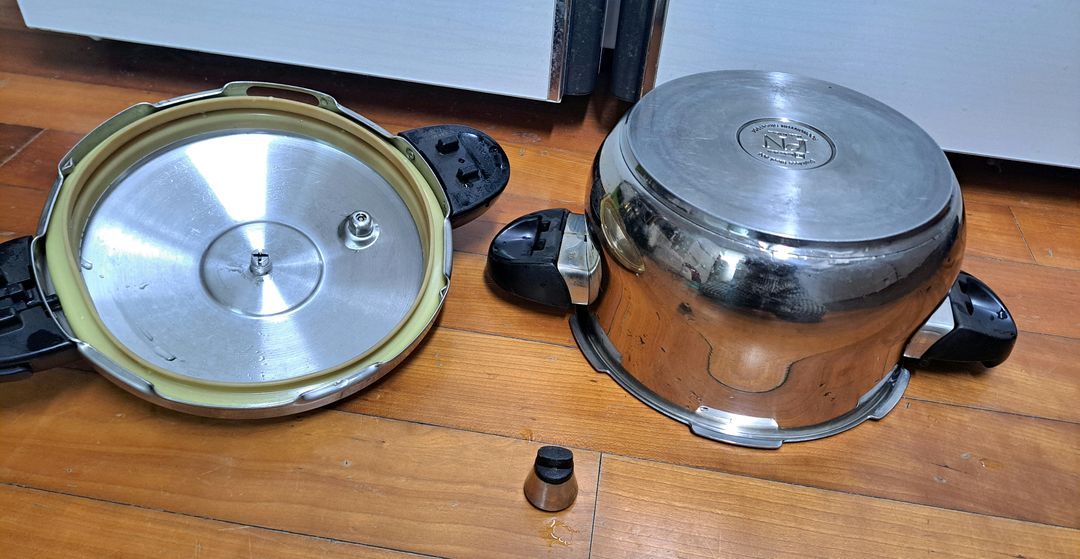 인덕션 겸용 6인용 풍년 압력밥솥 (벌집 후라이팬 덤) 이미지