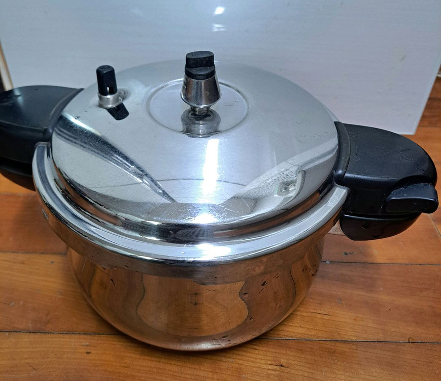 인덕션 겸용 6인용 풍년 압력밥솥 (벌집 후라이팬 덤) 이미지