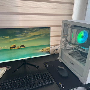 [안산]i7-14700F+RTX 4060+16gb 화이트 본체 팔아유