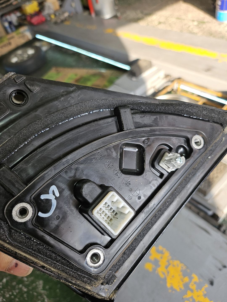 스포티지QL 중고사이드미러 조수석 87620-D9011 UD 이미지