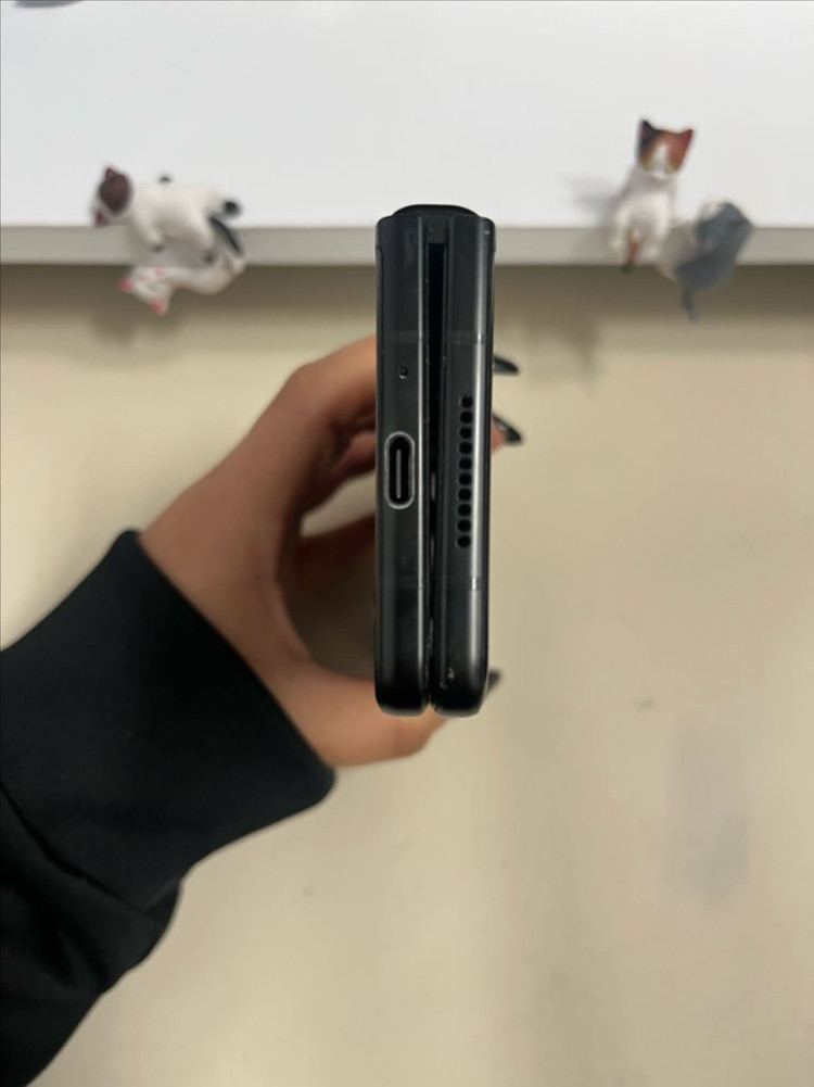 갤럭시Z폴드3 256G 블랙 S급! 이미지