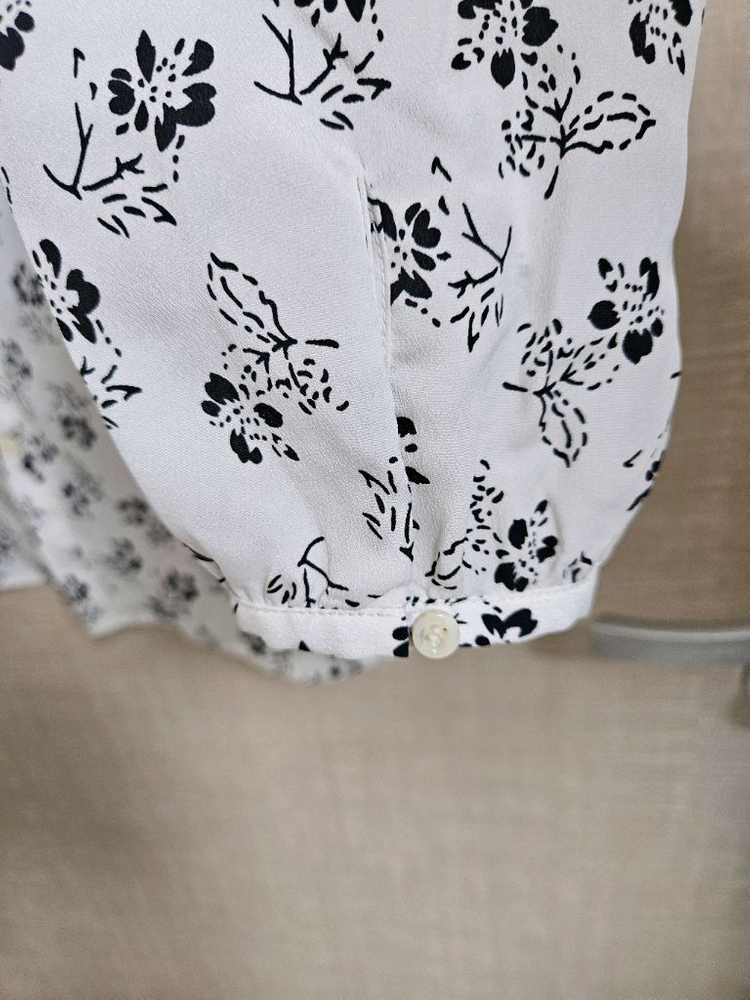 [아떼 바네사브루노] 패턴 블라우스 이미지