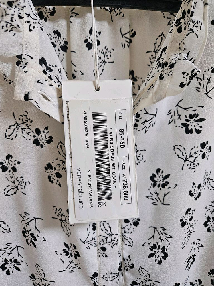 [아떼 바네사브루노] 패턴 블라우스 이미지