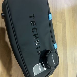 테크니스트 2단 가방(새상품)