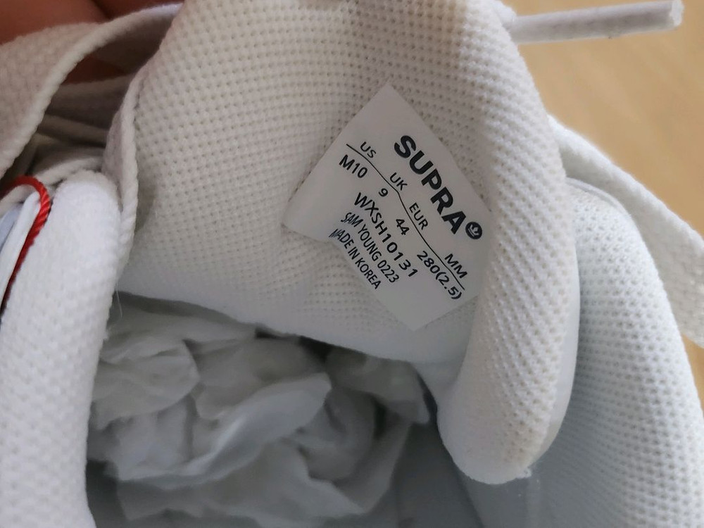 수프라 베이더 x운동화 이미지