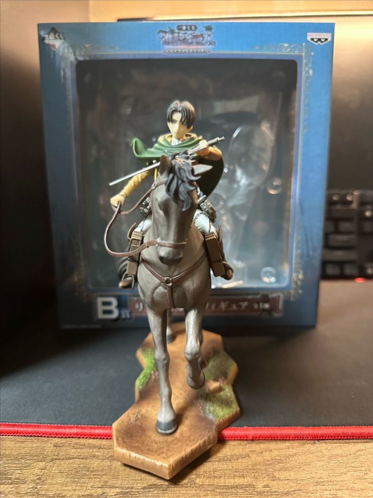 진격의거인 이치방쿠지 B상 리바이 기마 피규어 이미지
