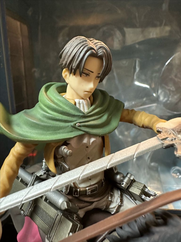 진격의거인 이치방쿠지 B상 리바이 기마 피규어 이미지