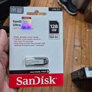 샌디스크 메모리 USB 3.0 128GB 메탈 케이스
