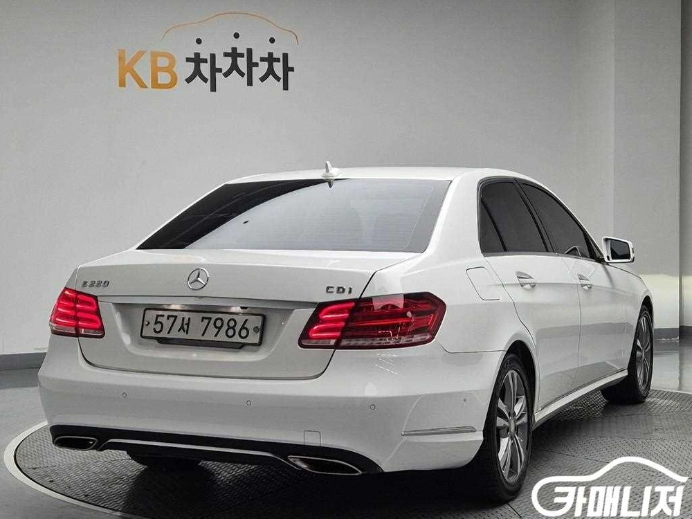 [벤츠]E-클래스 W212 E220 CDI 아방가르드 (5인승) #3월급매 이미지