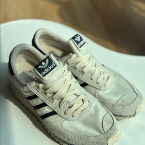 아디다스 시티마라톤 이미지