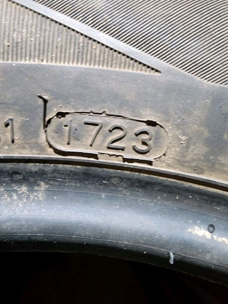 205 60 16 중고타이어 이미지