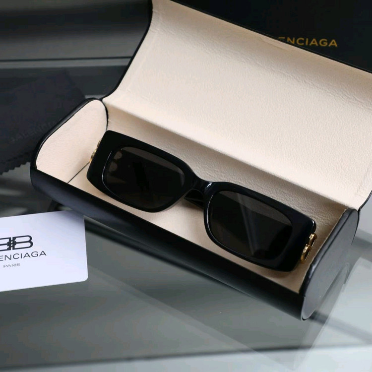 발렌시아가 BB066S 선글라스 이미지