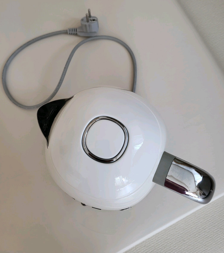 SMEG 스메그 온도조절 전기포트--2