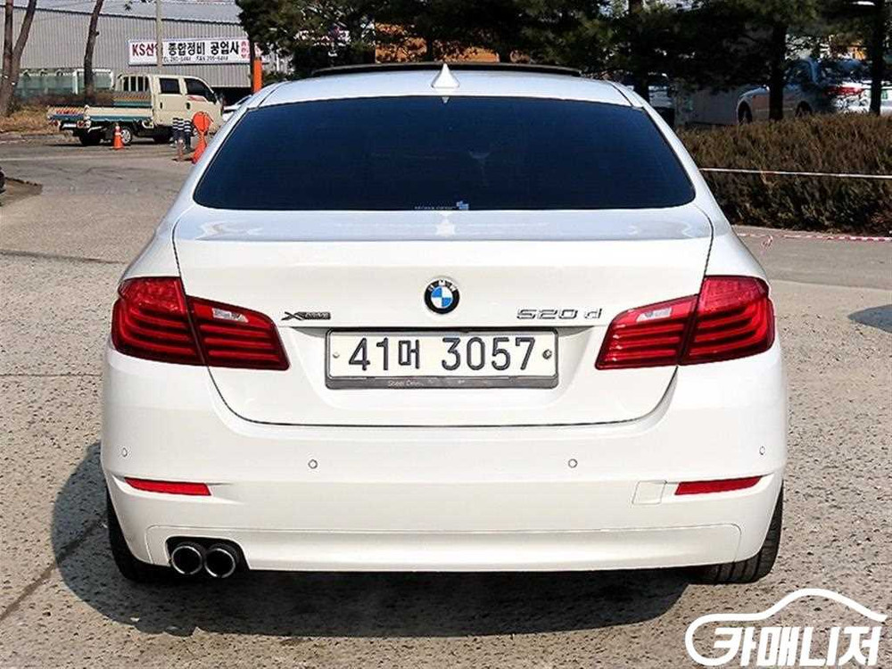 [BMW]5시리즈 (F10) 520d xDrive #3월급매--3