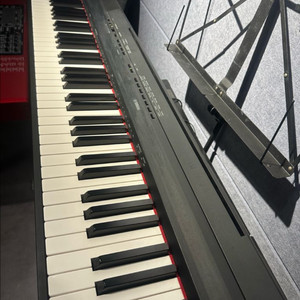 야마하 P115 디지털 피아노