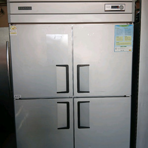 우성 4도어 45박스 올 냉동고 45박스 냉장고 1년반 사용 상태최상