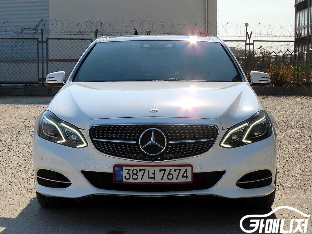 [벤츠]E-클래스 W212 E250 블루텍 4MATIC 아방가르드 (5인승) #3월급매--1
