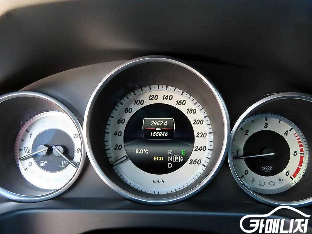 [벤츠]E-클래스 W212 E250 블루텍 4MATIC 아방가르드 (5인승) #3월급매--8