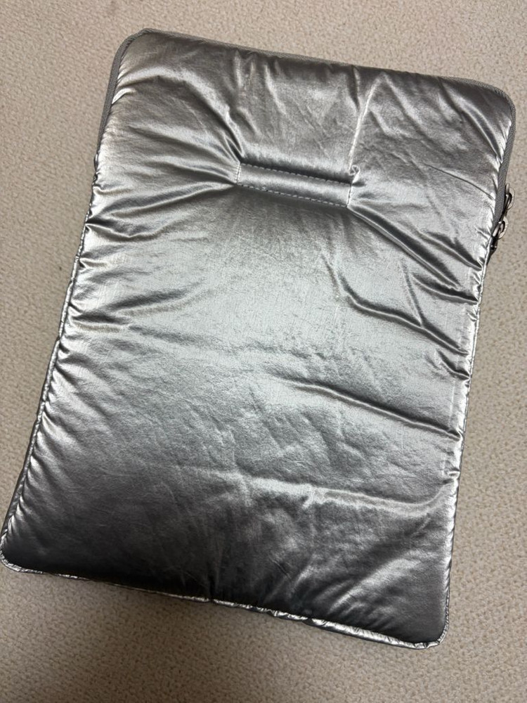 스위치 CITY BOYS IPAD CASE Silver 아이패드 파우치 이미지