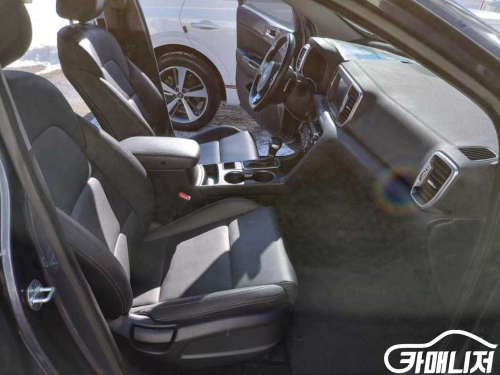 [기아]스포티지 4세대 (QL) 디젤 2.0 2WD 프레스티지 (5인승) #3월급매 이미지