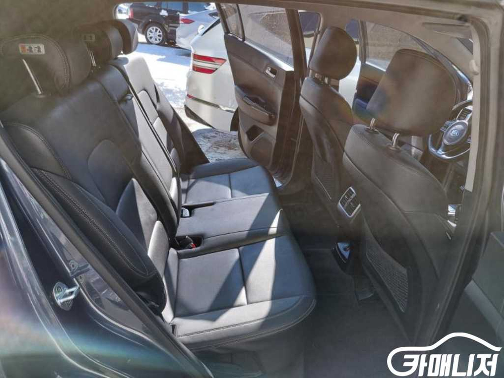 [기아]스포티지 4세대 (QL) 디젤 2.0 2WD 프레스티지 (5인승) #3월급매 이미지