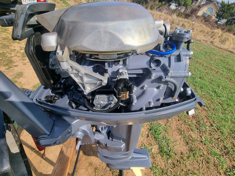 야마하 30마력 보트 선외기(보트 없슴) 이미지