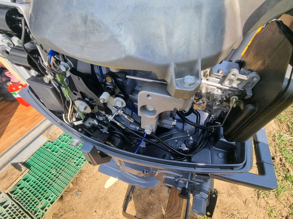 야마하 30마력 보트 선외기(보트 없슴) 이미지