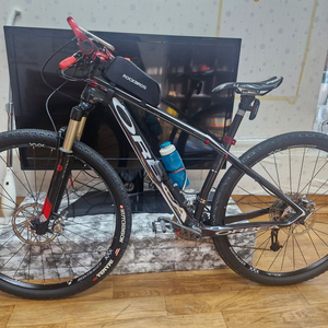 풀카본 MTB 자전거