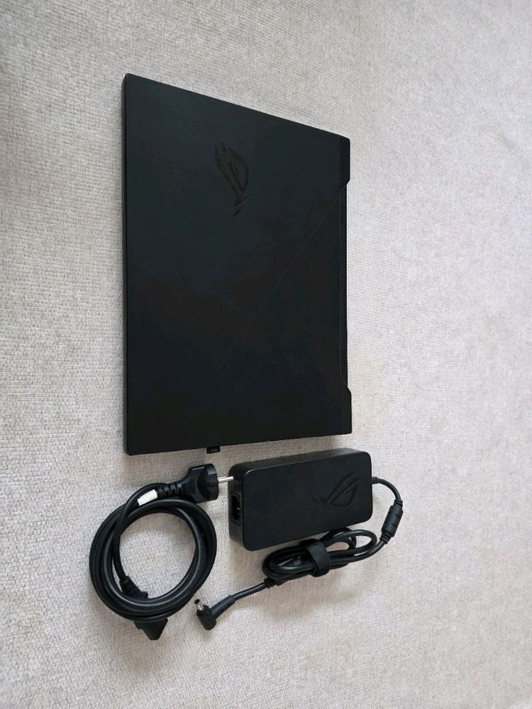 ASUS 제피러스 듀오 15 SE 이미지