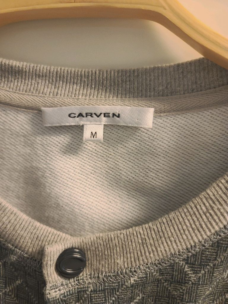 남성 CARVEN 까르뱅 그레이 패턴 니트 버튼 숏 점퍼 봄 가디건 M 남자 명품 / 띠어리 스톤아일랜드 골프 이미지