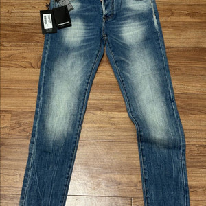 새상품 디스퀘어드2 스케이터 청바지 데님 S74LB1060