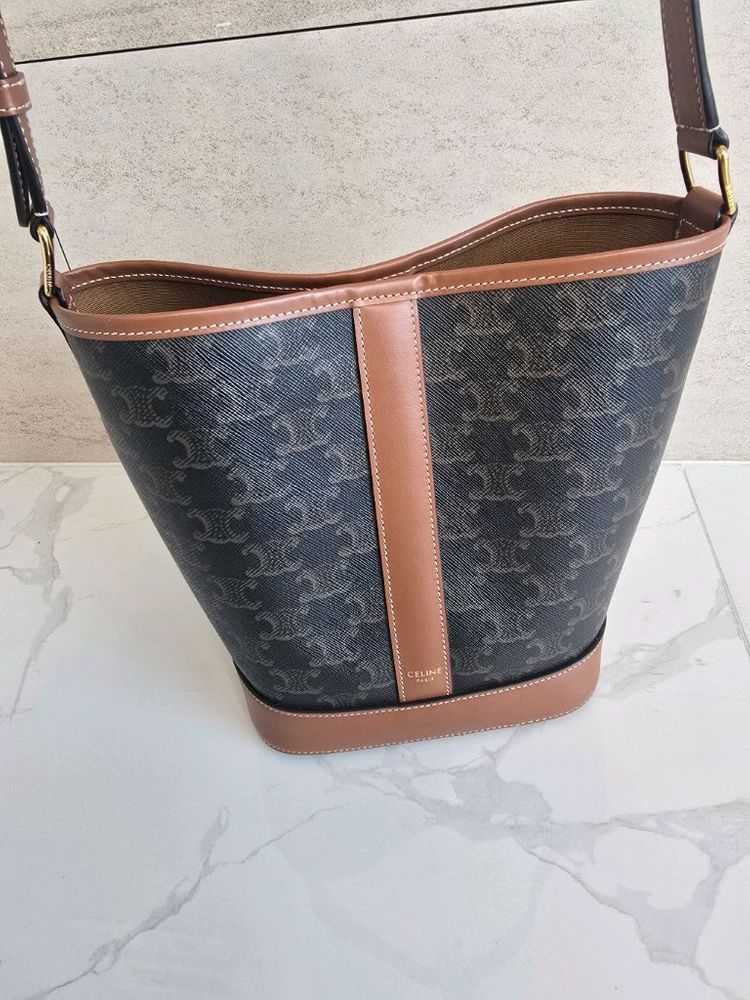 셀린느 버킷백 스몰 풀박 이미지