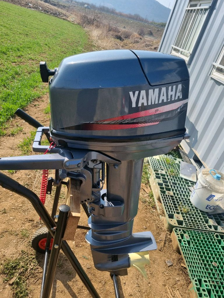 야마하 30마력 보트 선외기(보트 없슴) 이미지