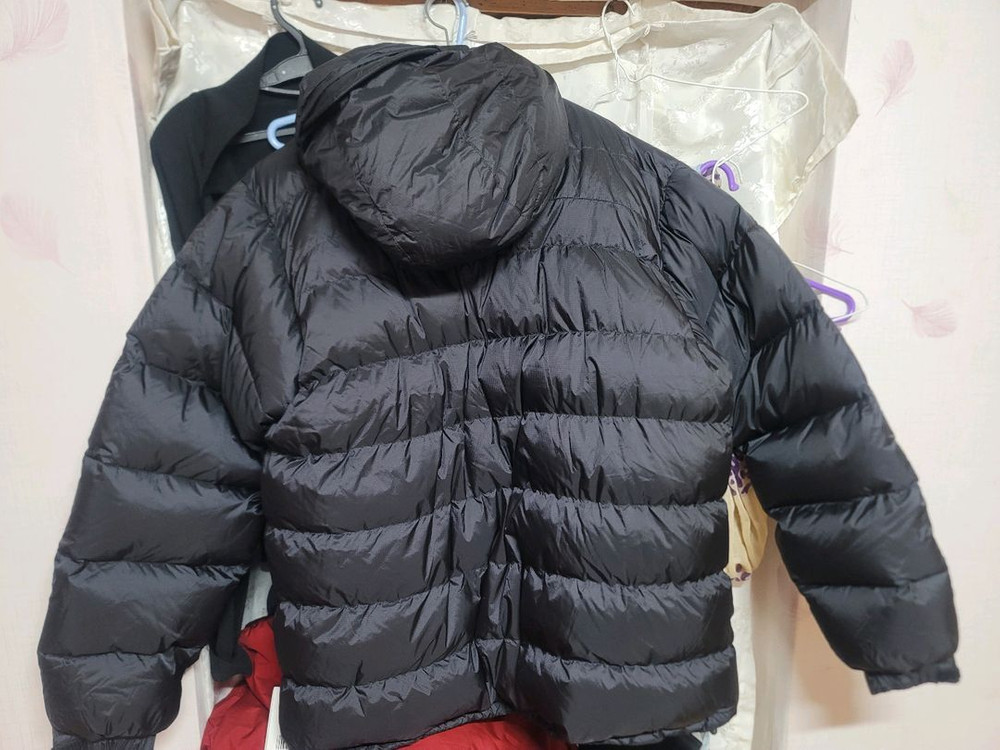 마운틴이큅먼트 히말라야 대장패딩 0xl (110사이즈) 블랙 새제품 판매--1