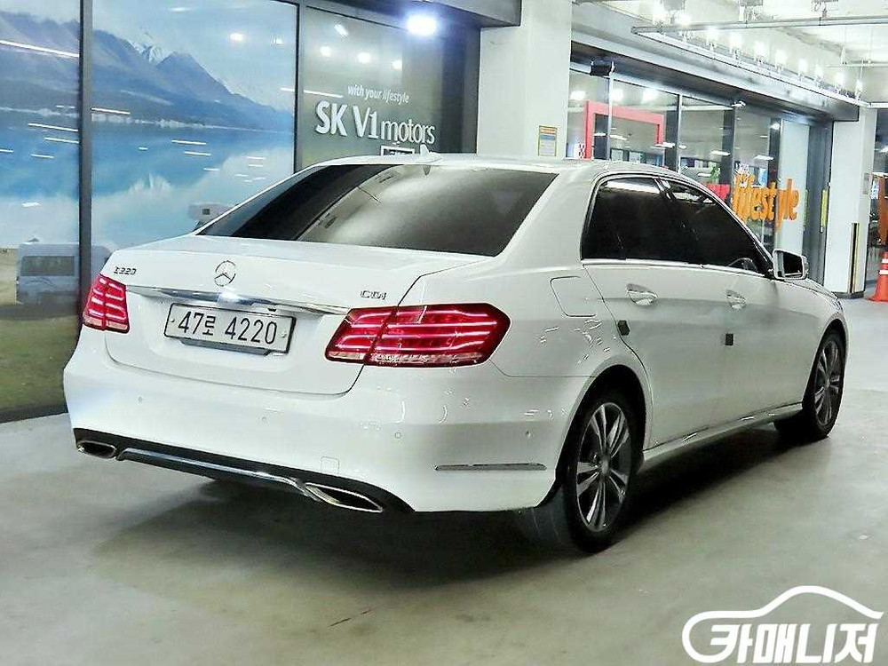 [벤츠]E-클래스 W212 E220 CDI 아방가르드 (5인승) #3월급매--3