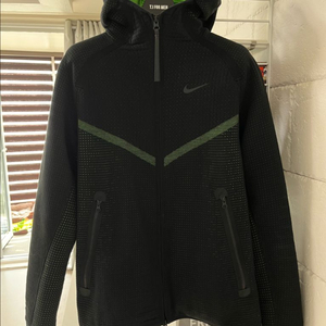 나이키 테크 팩 윈드러너 풀집 후드