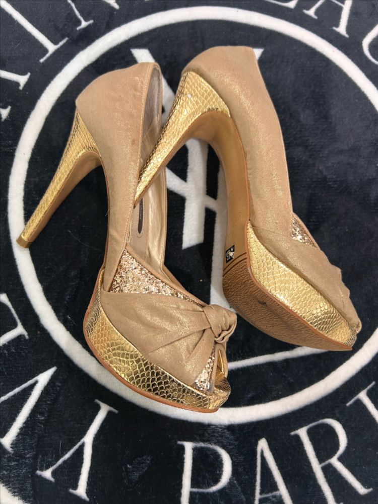 국내산 고퀄리티 하이힐 / 럭셔리 리본꼬임 오픈토 골드힐 59,800--4