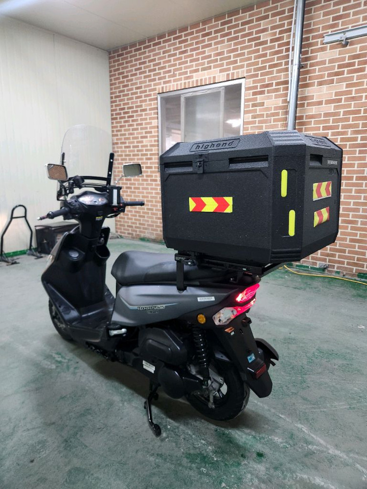 kr모터스 로디125 26년식 판매합니다--4