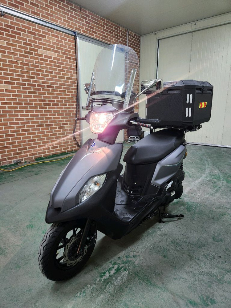 kr모터스 로디125 26년식 판매합니다--6