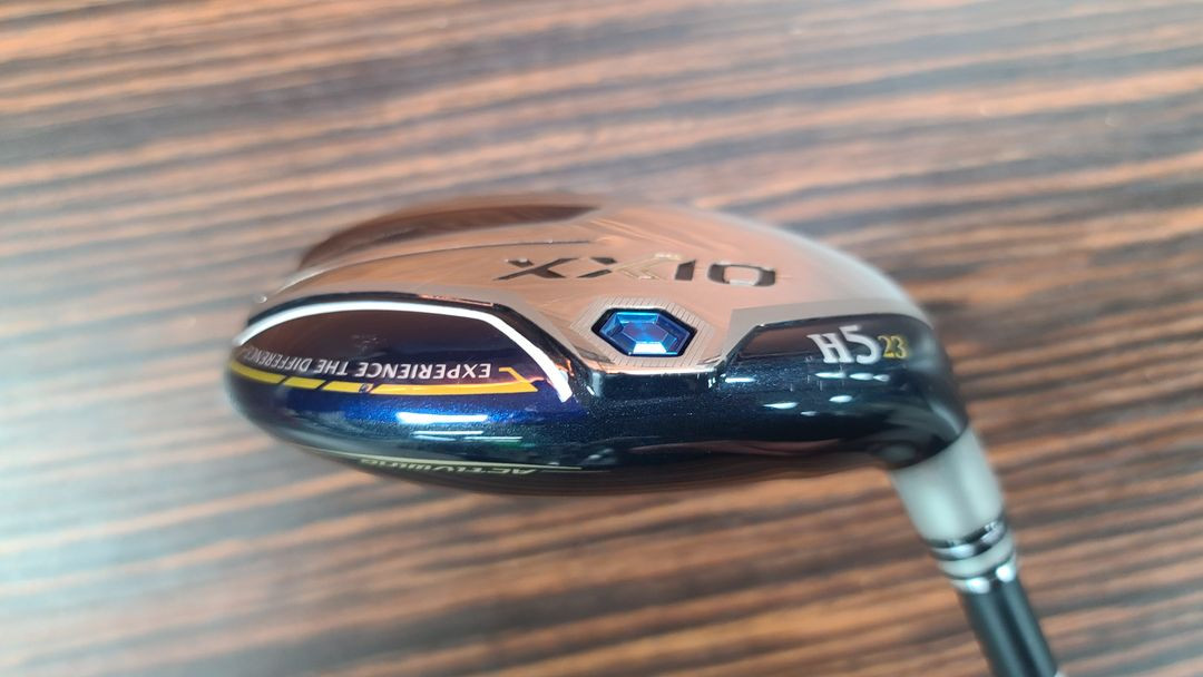 남성 젝시오12 23도 5번 유틸리티 벵퀴시 50H S 이미지